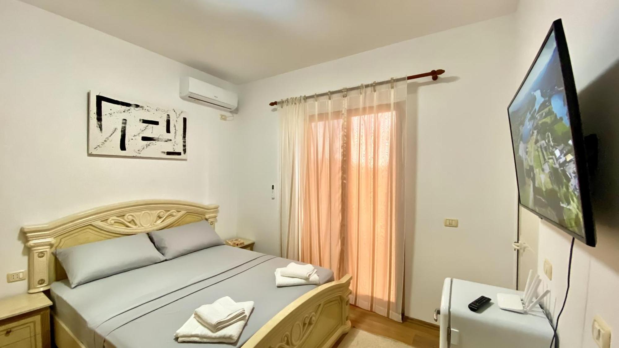 Northgate Apart-Villa Shkoder Bagian luar foto