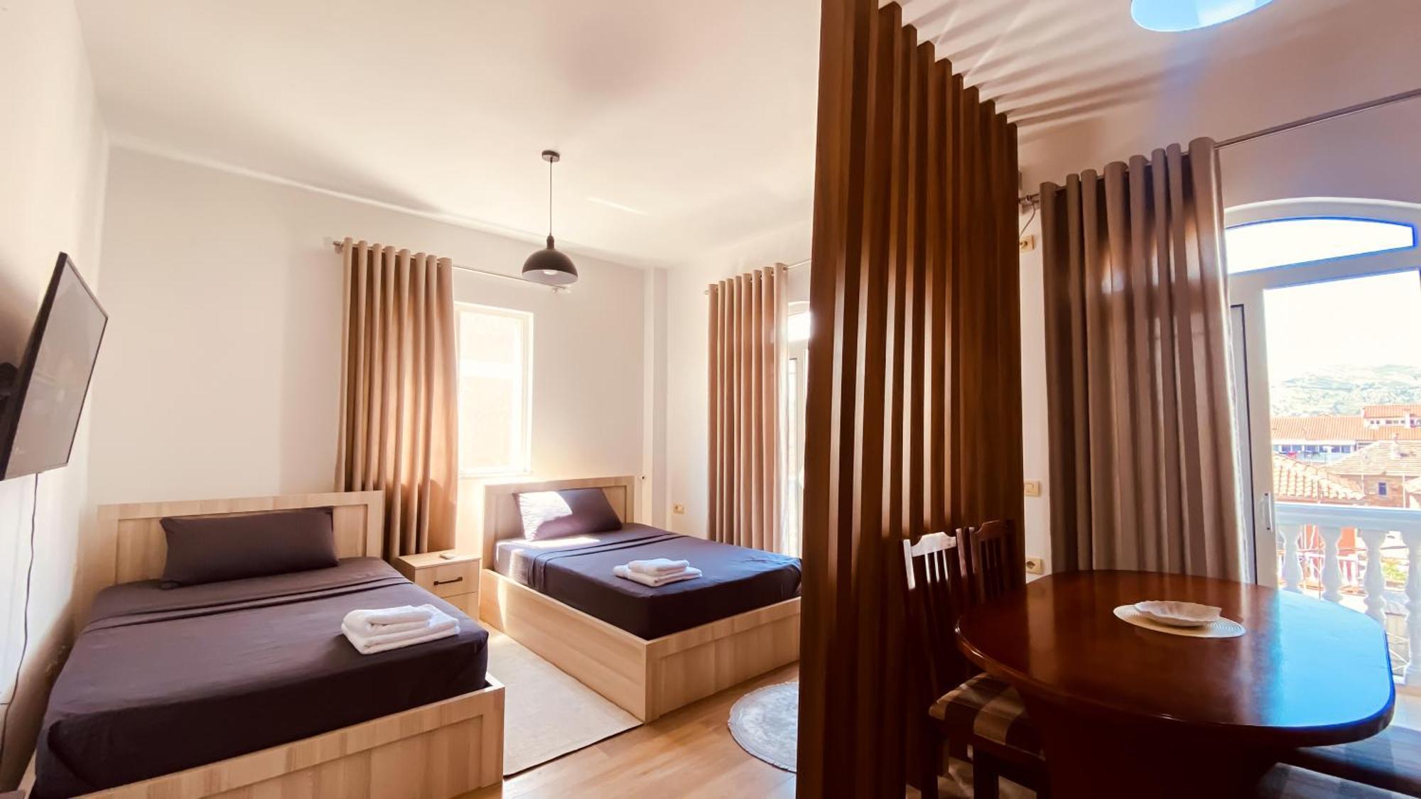 Northgate Apart-Villa Shkoder Bagian luar foto